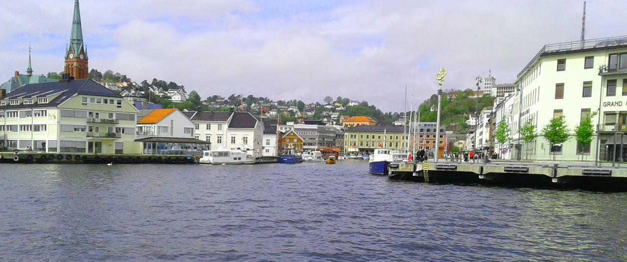 Tromoy Arendal Apartment Exterior foto